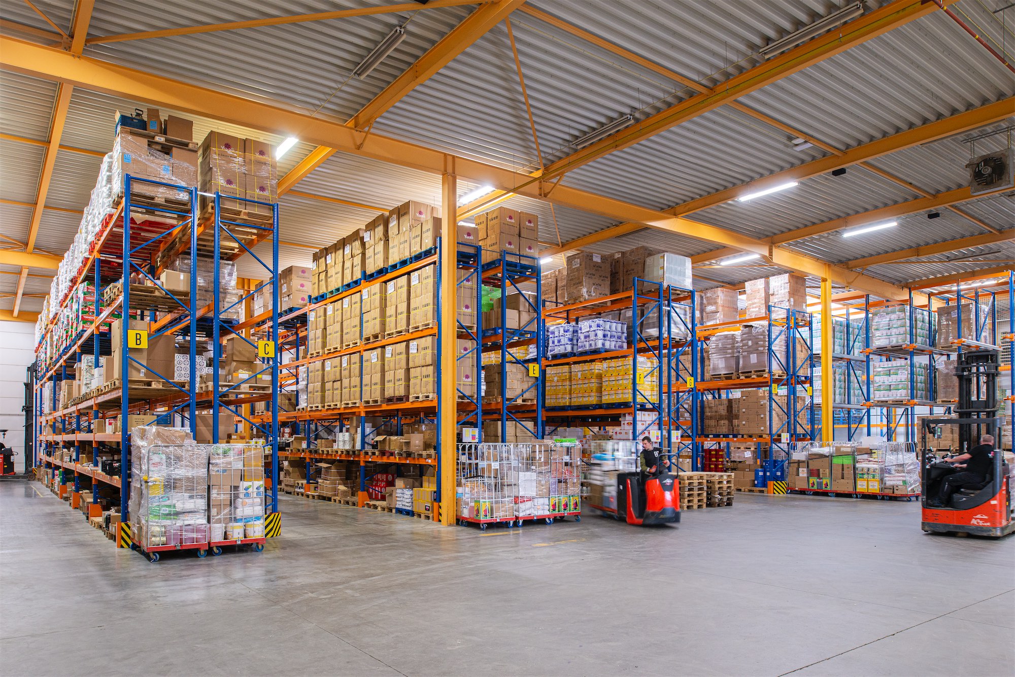 Magazijn stellingen